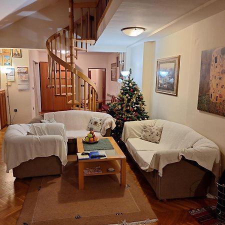 Nobles Apartment 4**** Belgrado Buitenkant foto