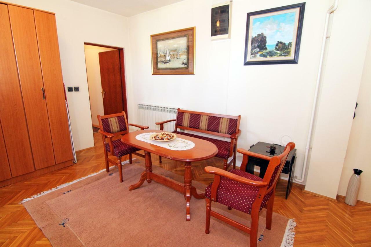 Nobles Apartment 4**** Belgrado Buitenkant foto